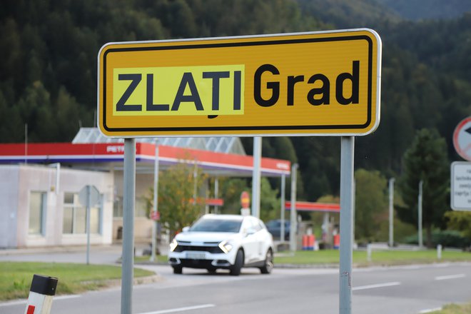 Gornji Grad se je v petek spremenil v Zlati Grad. FOTO: Jože Miklavc