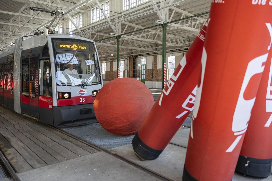 Fotografija: Tramvajsko kegljanje FOTO: Bubu Dujmic/Stadt Wien