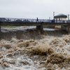 Se uresničuje najhujši scenarij? Več mrtvih, evakuirajo hiše in bolnišnice (FOTO in VIDEO)