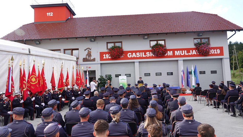 Fotografija: Novi gasilski dom, ponos kraja in občine. FOTOGRAFIJE: Slavko Mirtič