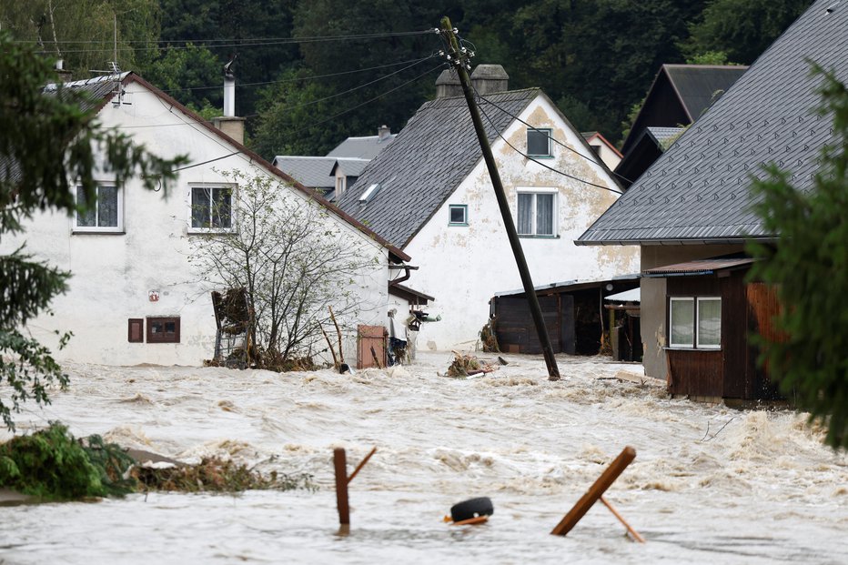 Fotografija: Poplavljeno mesto Jesenik.  FOTO: David W Cerny Reuters