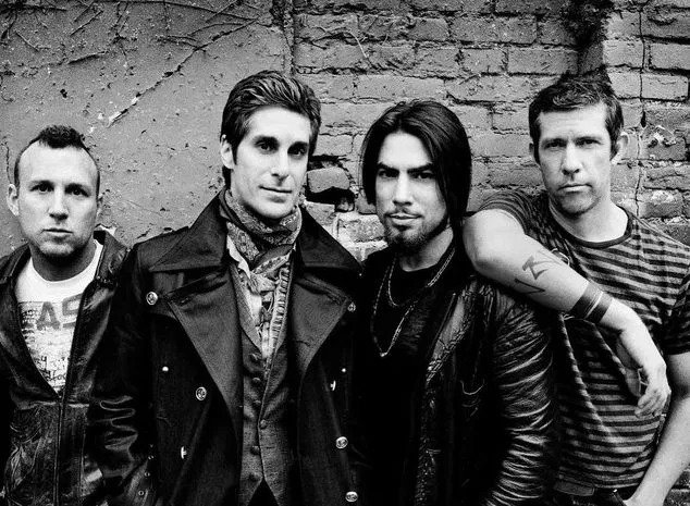 Jane's Addiction sestavljajo bobnar Stephen Perkins, pevec Perry Farrell, kitarist Dave Navarro in basist Eric Avery. FOTO: Live Nation