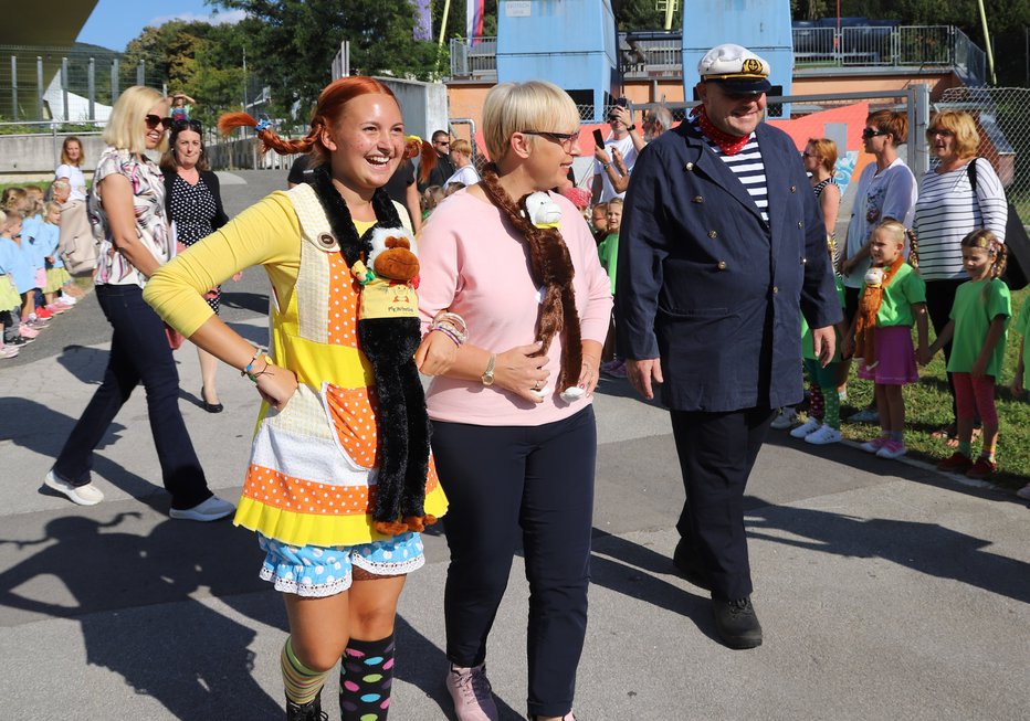 Fotografija: S predsednico države z roko v roki