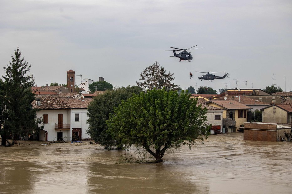 Fotografija: Emilijo-Romanjo so doletele hude poplave. FOTO: Federico Scoppa Afp