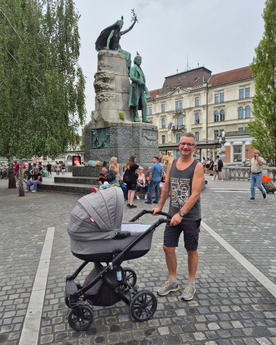 Fotografija: Rajmond zelo uživa v vlogi mladostnega dedka. FOTO: osebni arhiv