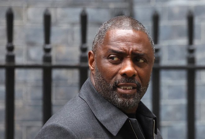 O ator britânico Idris Elba também participou da campanha contra o porte de armas brancas. FOTO: Toby Melville/Reuters