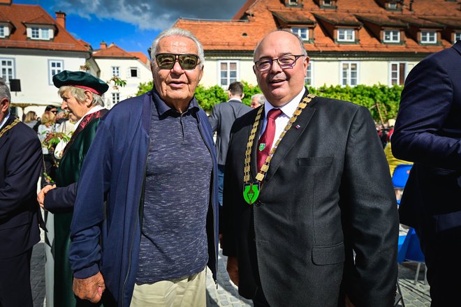 Debata dveh bivših veterinarjev – Aleksander Arsenović, županov oče, ter Janez Kramberger, župan Lenarta