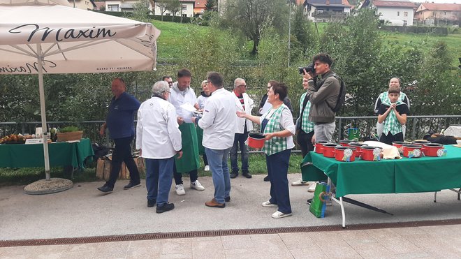 Ekipa Občine Zagorje je pripravila drugo najizvirnejšo postrežbo.