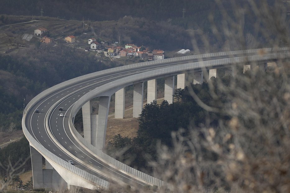 Fotografija: Že 20 let se lahko vozimo po njem. FOTO: Leon Vidic