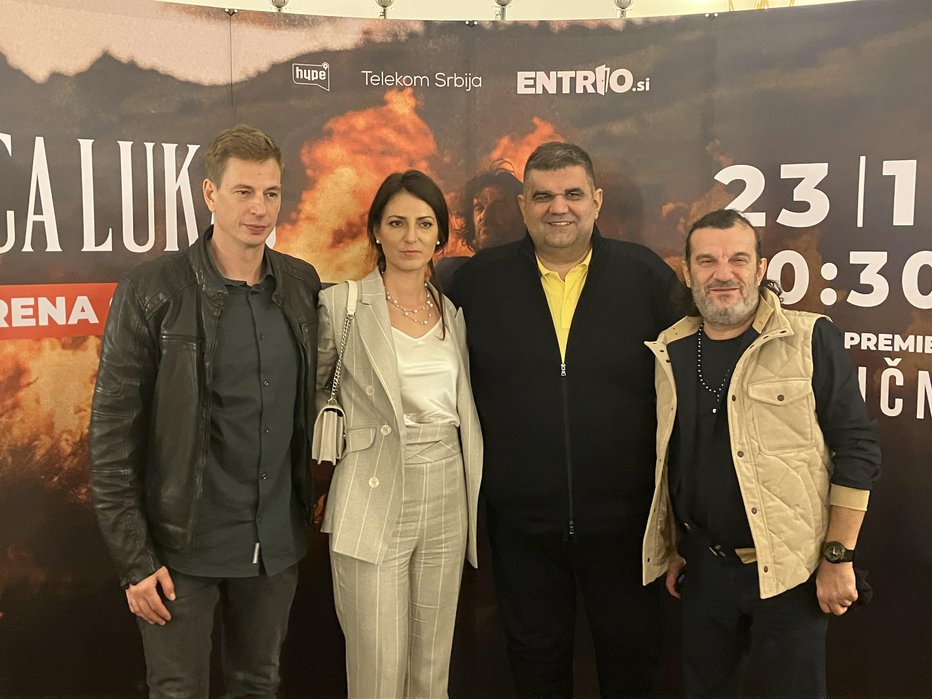 Fotografija: Tiskovke v Ljubljani so se udeležili igralec Ivan Đorđević - Džudi, režiserka Suzana Purković, producent Saša Mirković in Aca Lukas. FOTO: G. S.