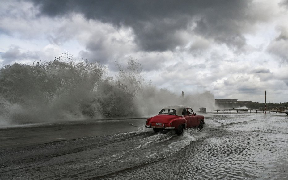 Fotografija: Obala na Floridi. FOTO: Yamil Lage Afp