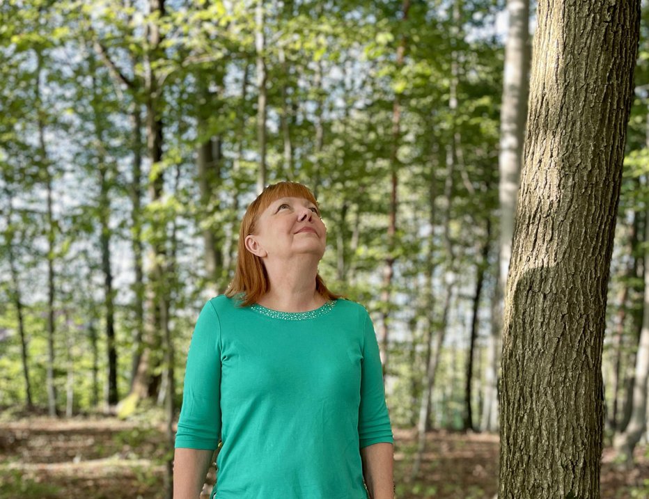 Fotografija: »Drevesa izločajo nevidne hlapljive snovi, ki jih imenujemo terpeni in nas zdravijo,« pravi.