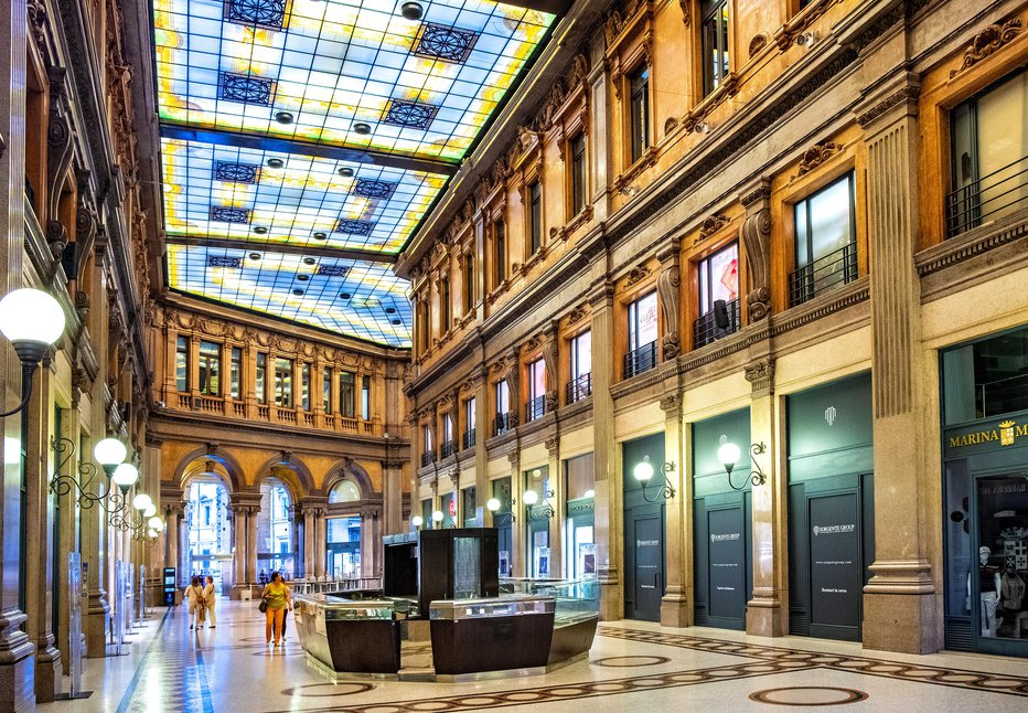 Fotografija: Galleria Colonna stoji v Rimu. FOTO: Bernard Bialorucki/getty Images