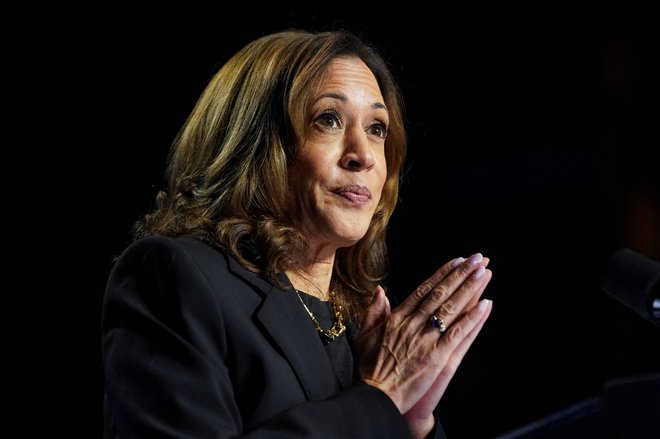 Ali bo Kamala Harris zbrala dovolj glasov, da premaga »slovenskega zeta«? FOTO: Kevin Lamarque Reuters