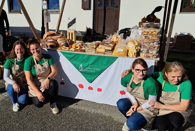 Aktiv kmečkih žena Koprivnica je ponudil obilico dobrot.