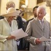 Sledi mu duh princese Diane: ob pogledu na to je kralj Karel onemel