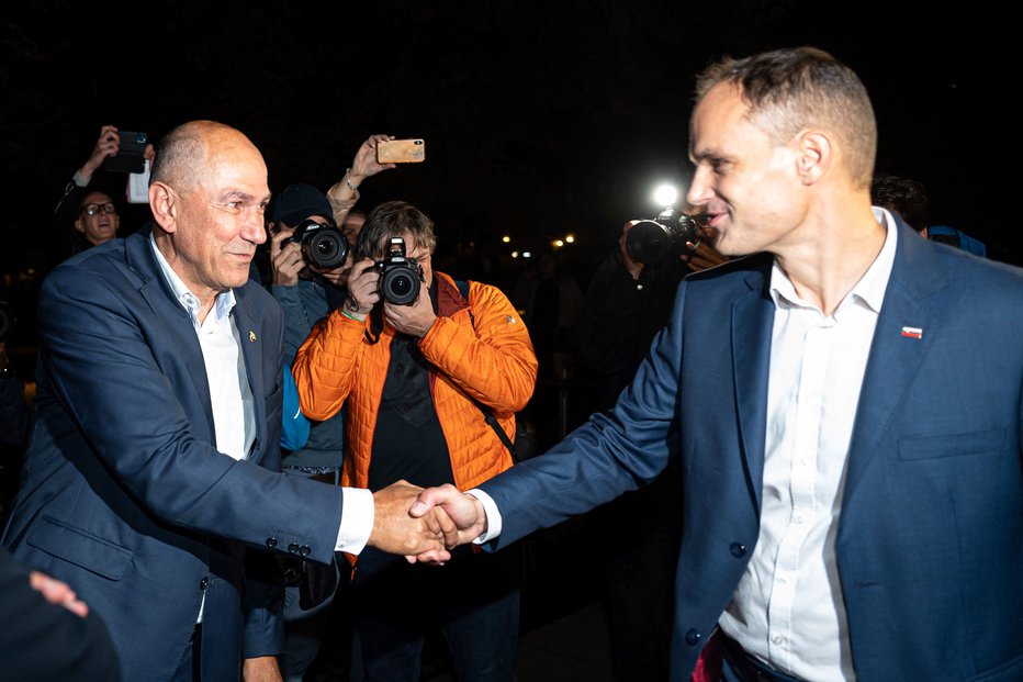 Fotografija: Janez Janša in Anže Logar iz časov, ko sta bila še na isti politični valovni dolžini. FOTO: Jure Makovec/afp