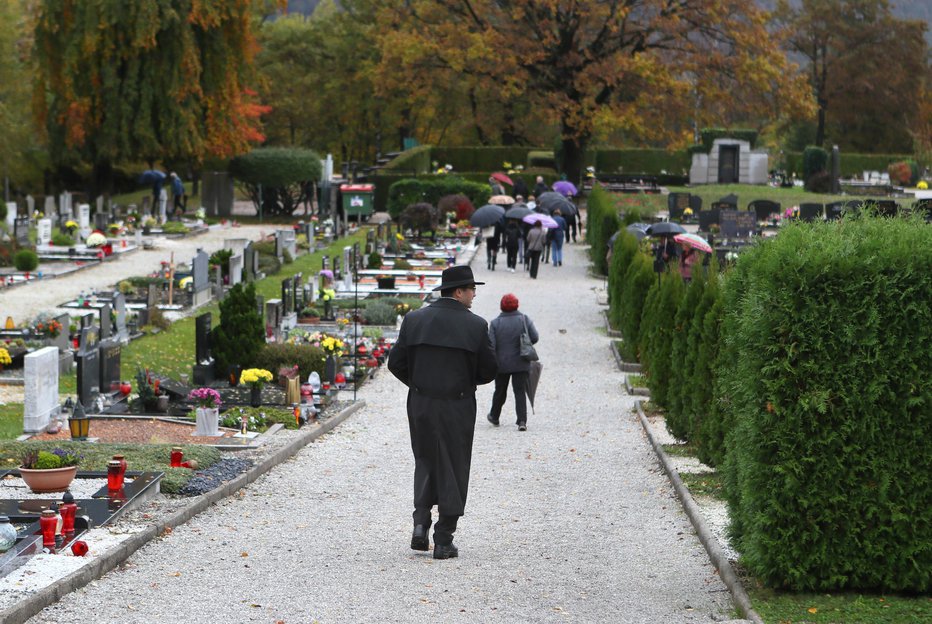 Fotografija: Dragocenosti ne puščajte brez nadzora. FOTO: Dejan Javornik