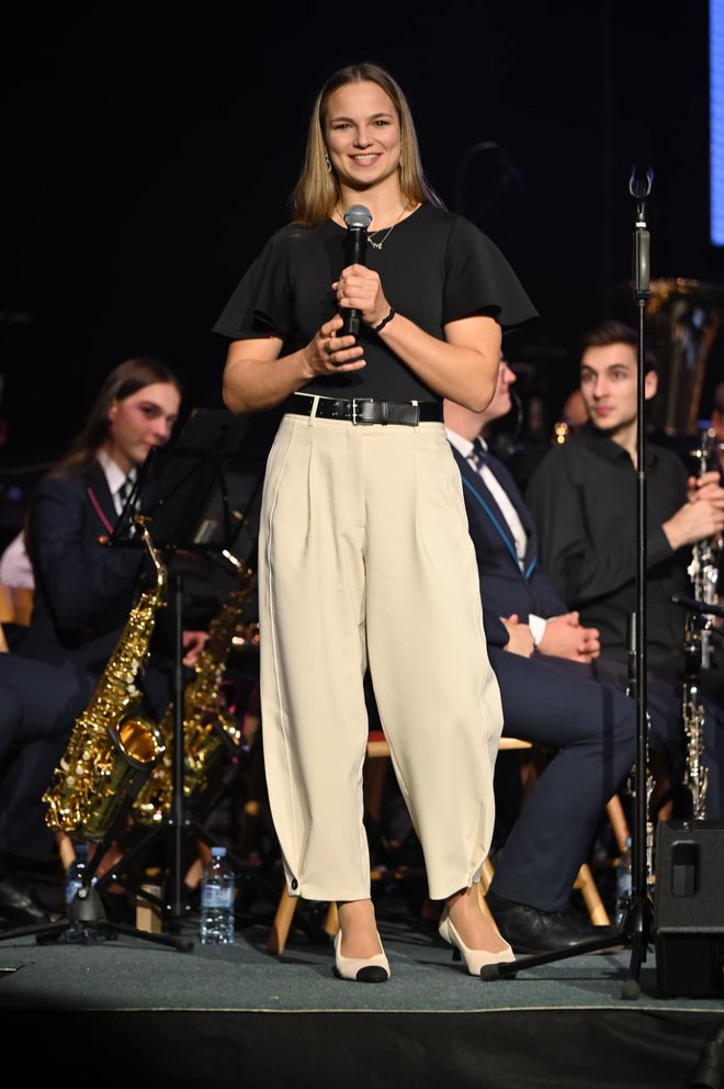 Judoistka Kaja Kajzer se je z veseljem odzvala vabilu in prišla na koncert. FOTO: osebni arhiv