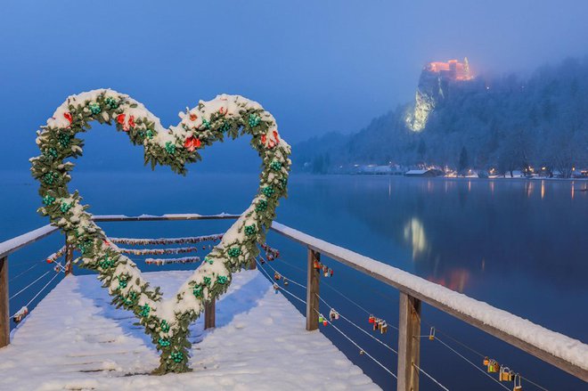 Kadar je sneg, je še bolj čarobno. FOTO: Miro Zalokar/turizem Bled