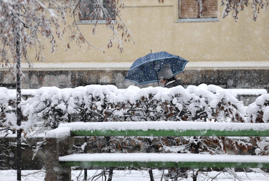 Fotografija: Mogoče je vse. Od Od neviht do sneženja ... FOTO: Foto:dejan Javornik