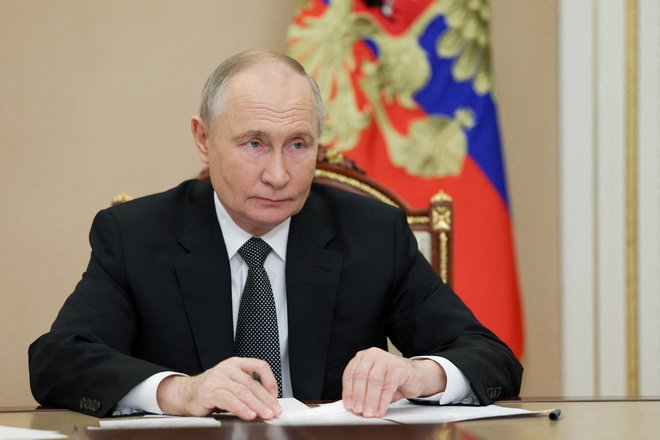 Bo Vladimir Putin uresničil grožnje? FOTO: Vyacheslav Prokofyev Via Reuters