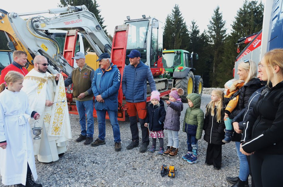 Fotografija: Dogodek je pritegnil številne družine. FOTOGRAFIJE: Jože Miklavc