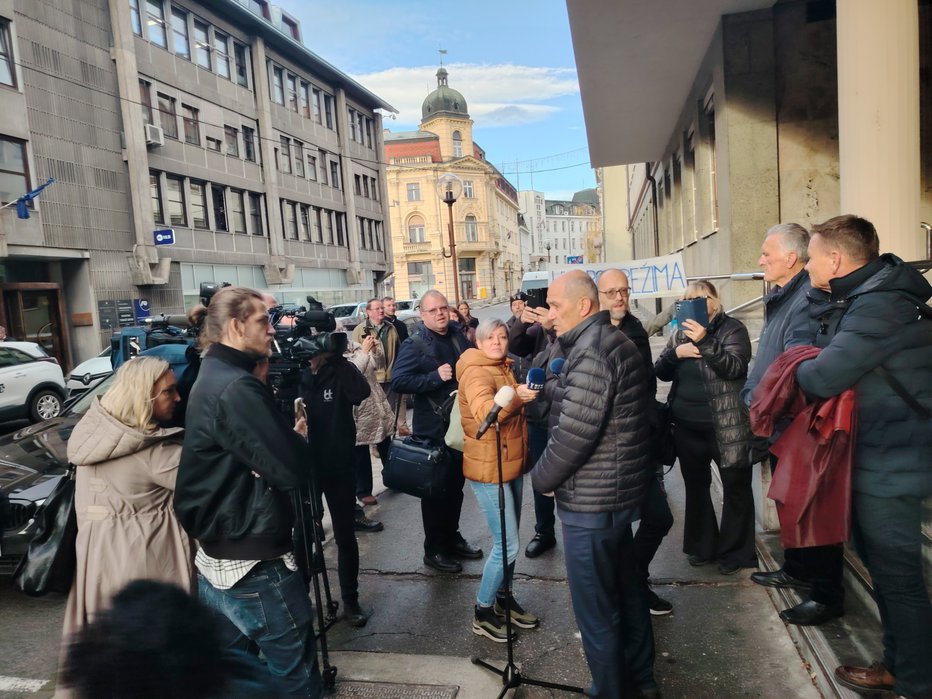 Fotografija: Janez Janša pred sodiščem FOTO: Mojca Marot