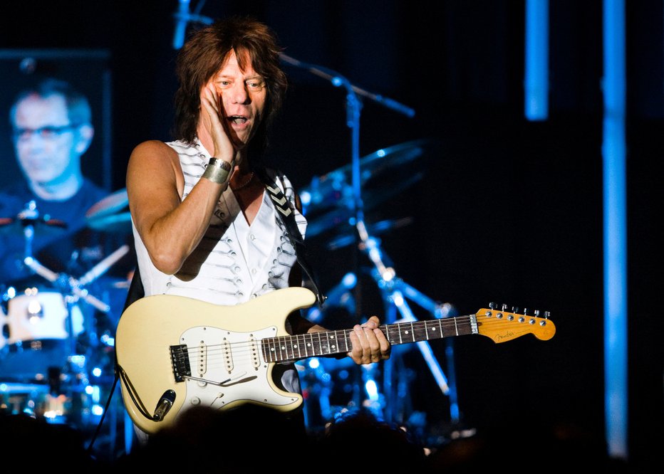 Fotografija: Jeff Beck na jazz festivalu v Montreuxu leta 2009 FOTO: Valentin Flauraud, Reuters