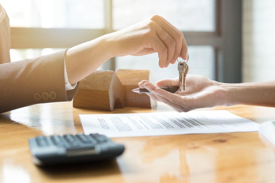 Fotografija: V torek bo Luna v kozorogu, mi pa ambiciozni in poslovno naravnani. FOTO: Natee Meepian/Shutterstock