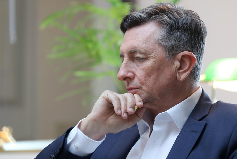 Fotografija: Borut Pahor žaluje. FOTO: Dejan Javornik