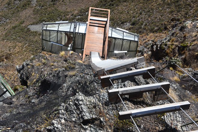 Spanje v Skylodge Adventure Suites v Peruju je rezervirano za pogumne. FOTO: Marktucan/Getty Images