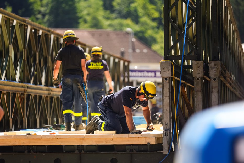 Fotografija: Sanacija poplav FOTO: Črt Piksi