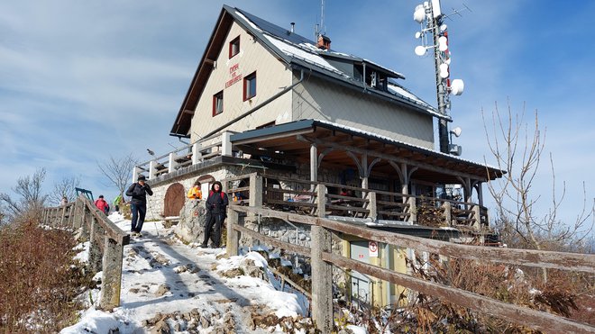 Planinska koča na vrhu