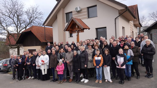 Ajdovška fara je nadvse ponosna na škofa Gnidovca.