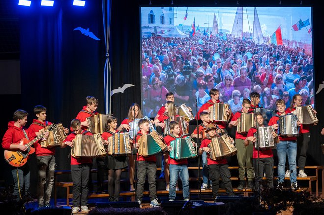 Orkester harmonikarjev Nika Polesa praznuje 10 let. FOTO: Andrej Petrovič