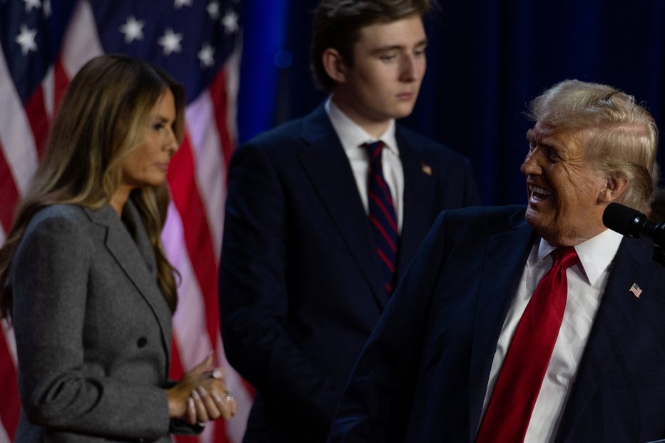 Fotografija: Melania, Barron in Donald Trump FOTO: Carlos Barria Reuters