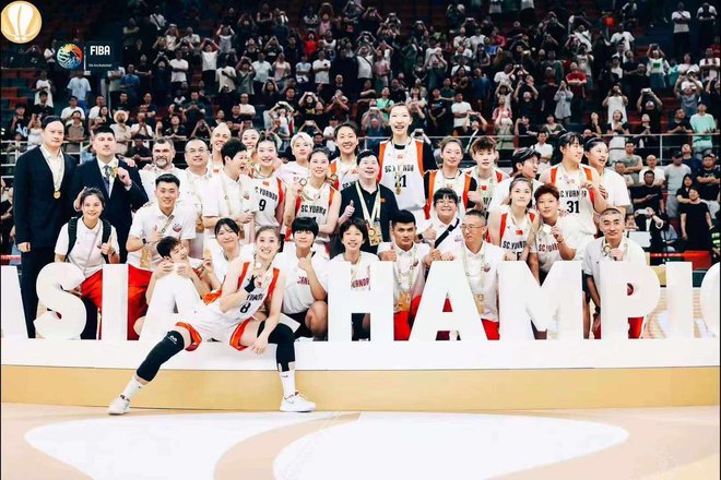 Tomaž Brinec je slavil naslov v azijski ženski košarkarski ligi FIBA. Foto: Fiba.com