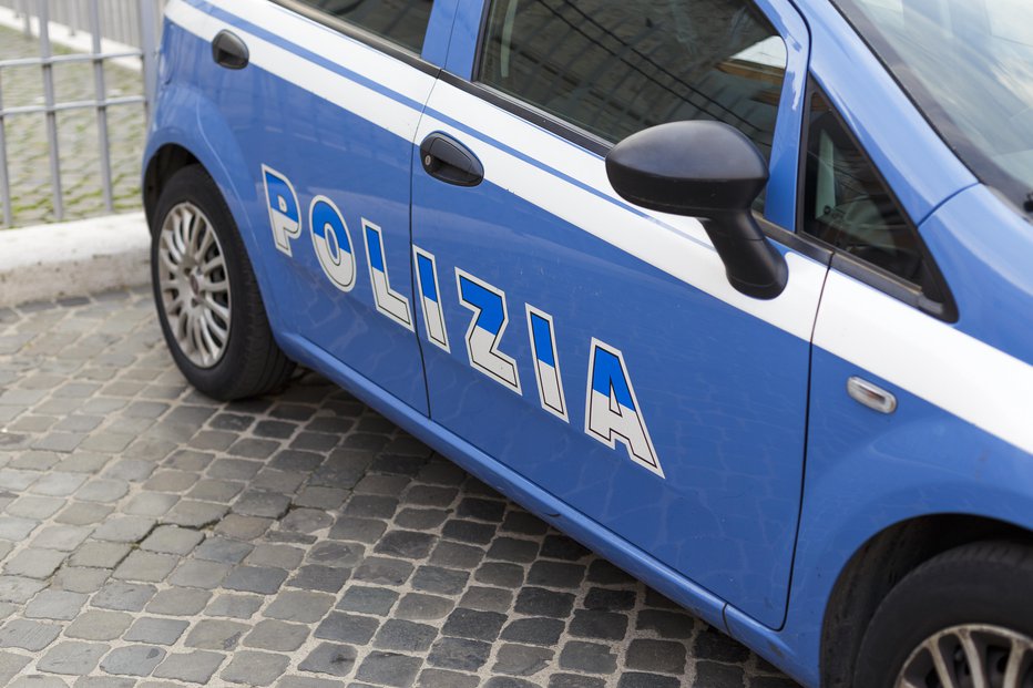 Fotografija: Italijanska policija je v teh dneh še poostrila nadzor. Woodyalec/Getty Images