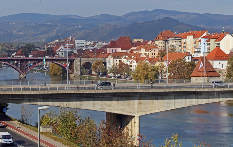 Fotografija: FOTO: Tadej Regent, Delo