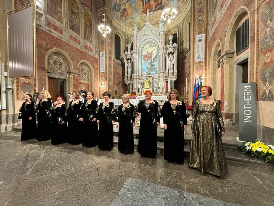 Fotografija: Jubilejni koncert ob 50-letnici v ribniški župnijski cerkvi Foto: Arhiv Petra Lesarja