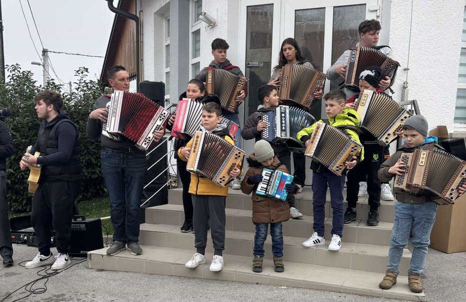 Fotografija: Igrajo ob različnih priložnostih. FOTO: arhiv orkestra