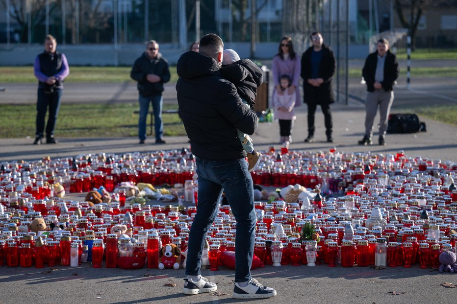 Fotografija: Na Hrvaškem po napadu vlada žalost. FOTO: Davor Puklavec/pixsell Pixsell