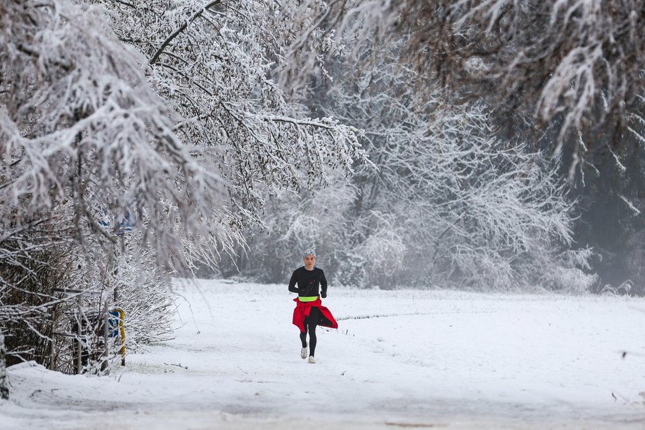 Fotografija: Niti pozimi se ni treba odpovedati teku. FOTO: Matej Družnik