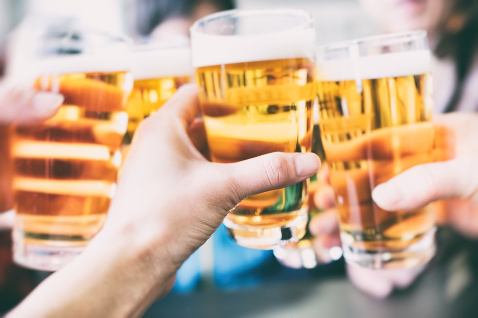 Fotografija: Presnova alkohola je močno individualna, zato je tudi odziv na enake količine alkohola zelo različen. FOTO: Getty Images/istockphoto