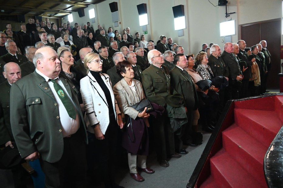 Fotografija: Slovesnost v Kulturnem domu Gornja Radgona se je začela s slovensko himno. Fotografije: Ludvik Kramberger