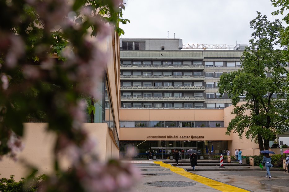 UKC Ljubljana objavil ganljiv videoposnetek, vsuli so se komentarji ...