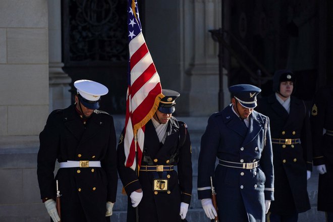 Nekdanji predsednik si zasluži pogreb z državniškimi častmi. FOTO: Nathan Howard/Reuters