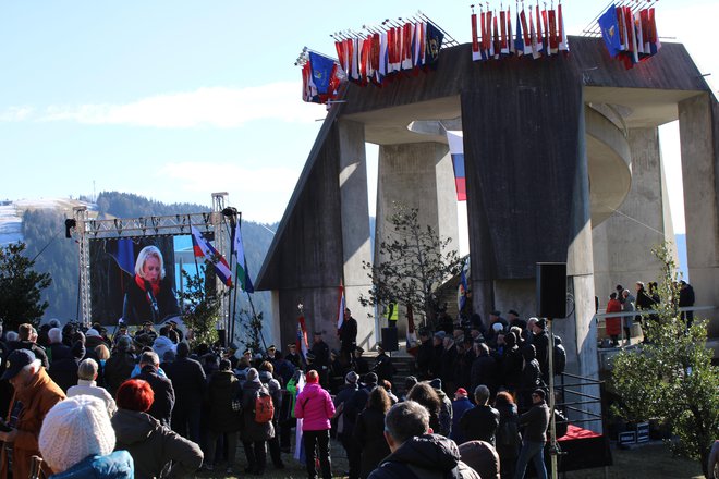 Spominska slovesnost v Dražgošah. FOTO: Bojan Rajšek