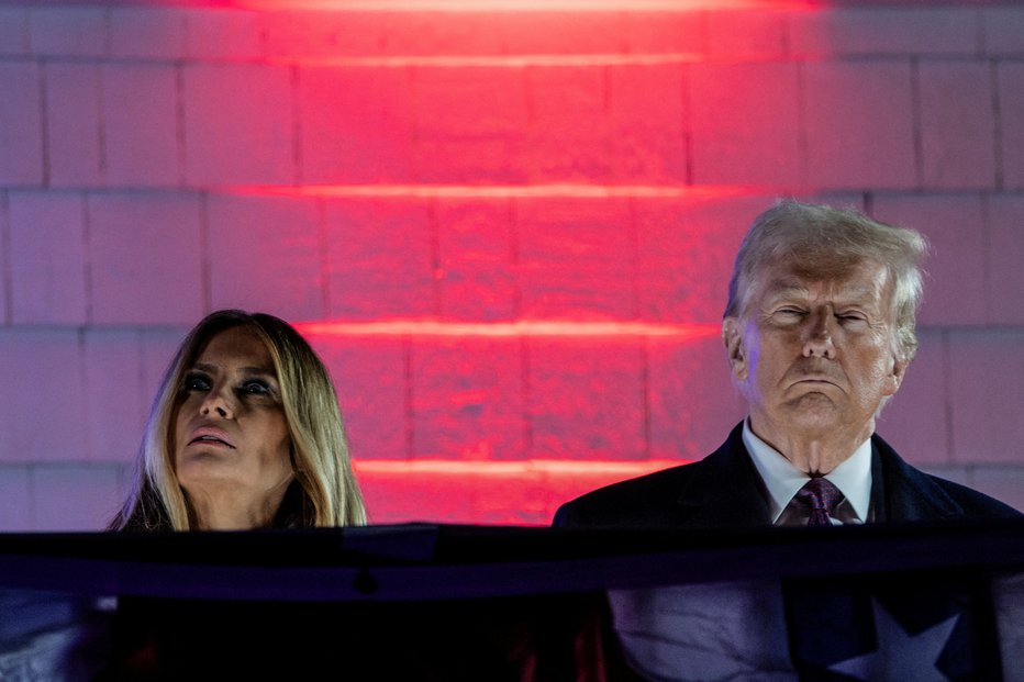 Fotografija: Donald in Melania Trump FOTO: Carlos Barria Reuters